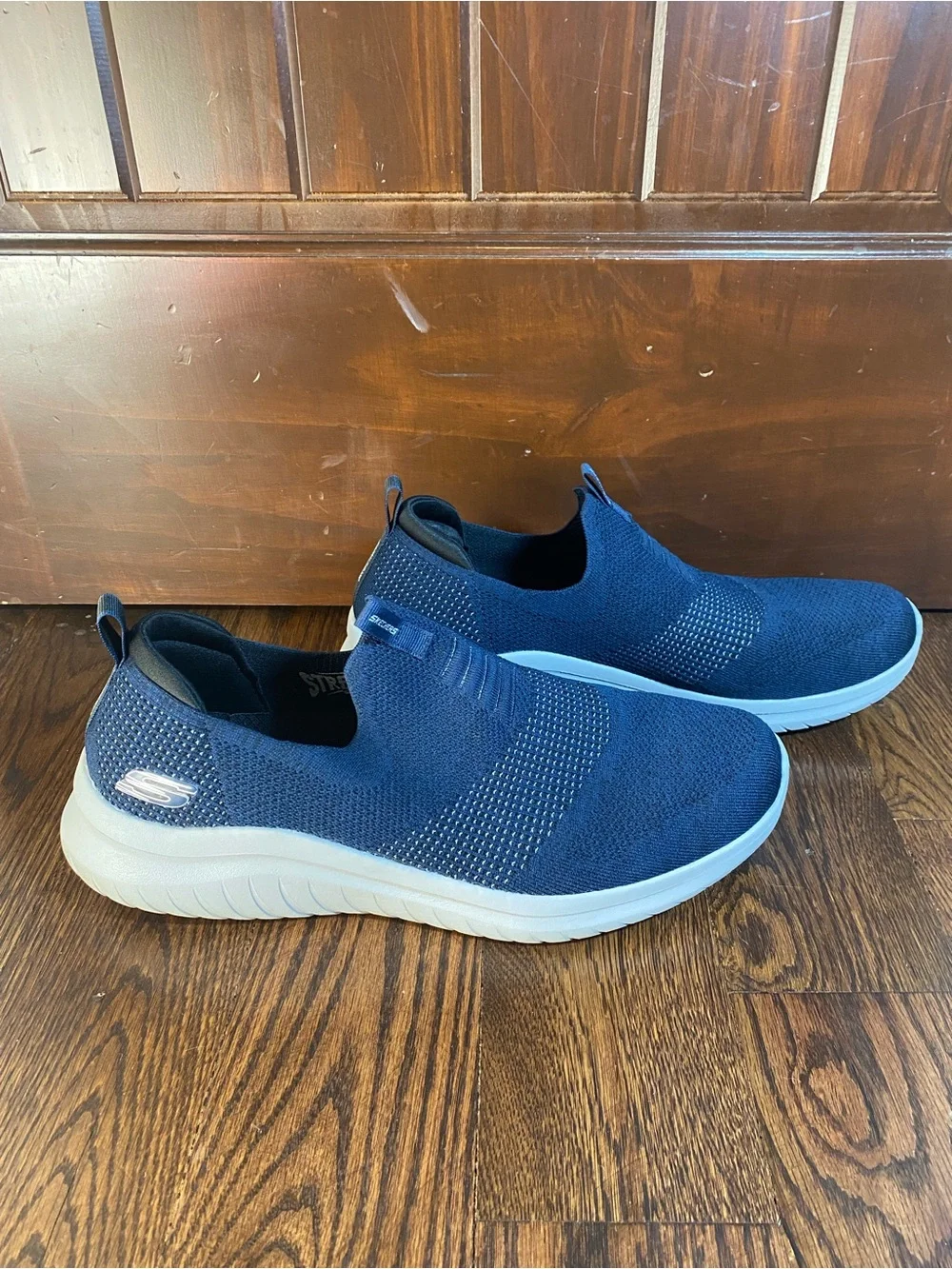 Skechers Men’s Size 13 Navy Blue Slip-Ons Air Cooled Memory Foam